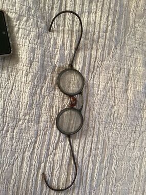 Antique spectacles